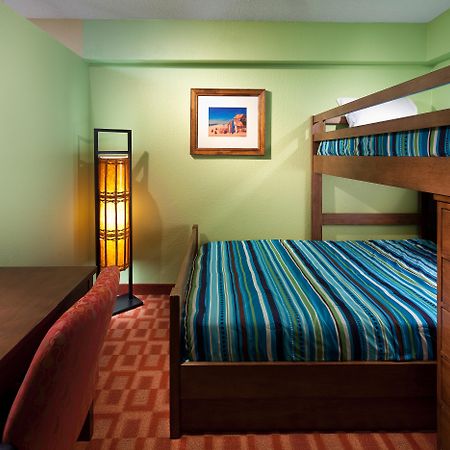 Fairfield Inn & Suites By Marriott Orlando Lake Buena Vista In The Marriott Village Oda fotoğraf